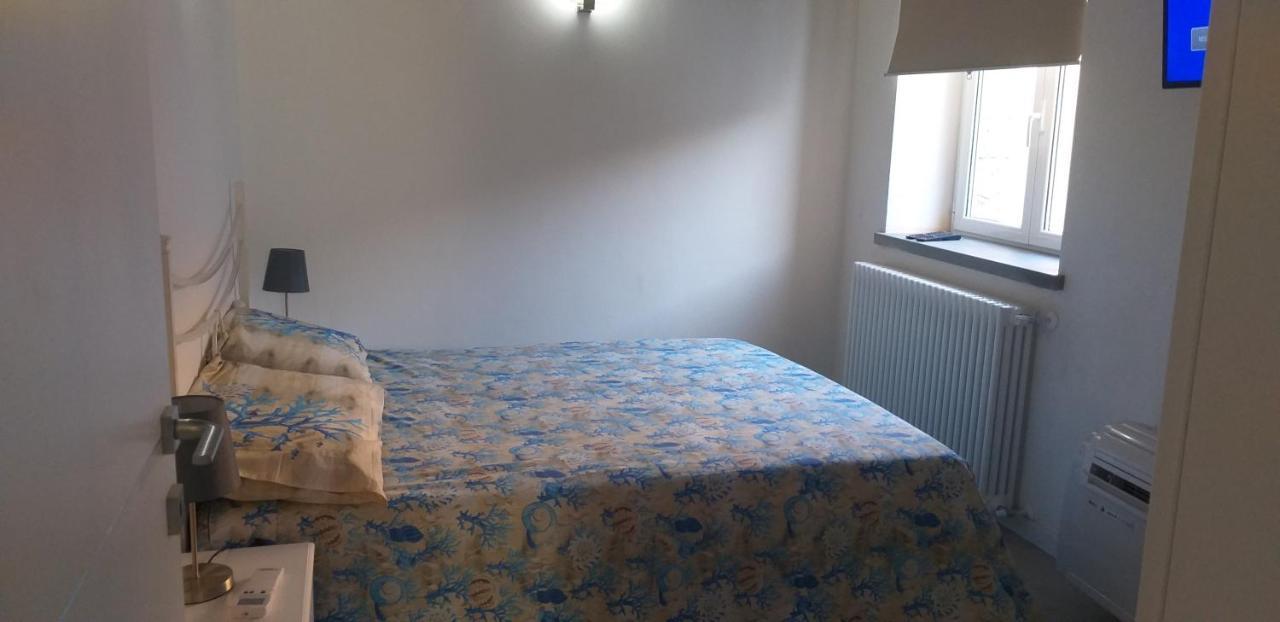 Residenza Solferino Apartment กอร์นิญา ภายนอก รูปภาพ